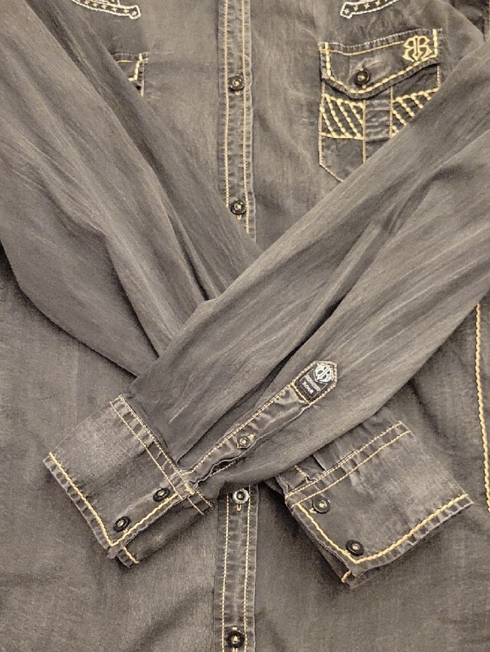 *Roar Black Embroidered Western-Style Men's Button-Up Shirt - Picture 3 of 14